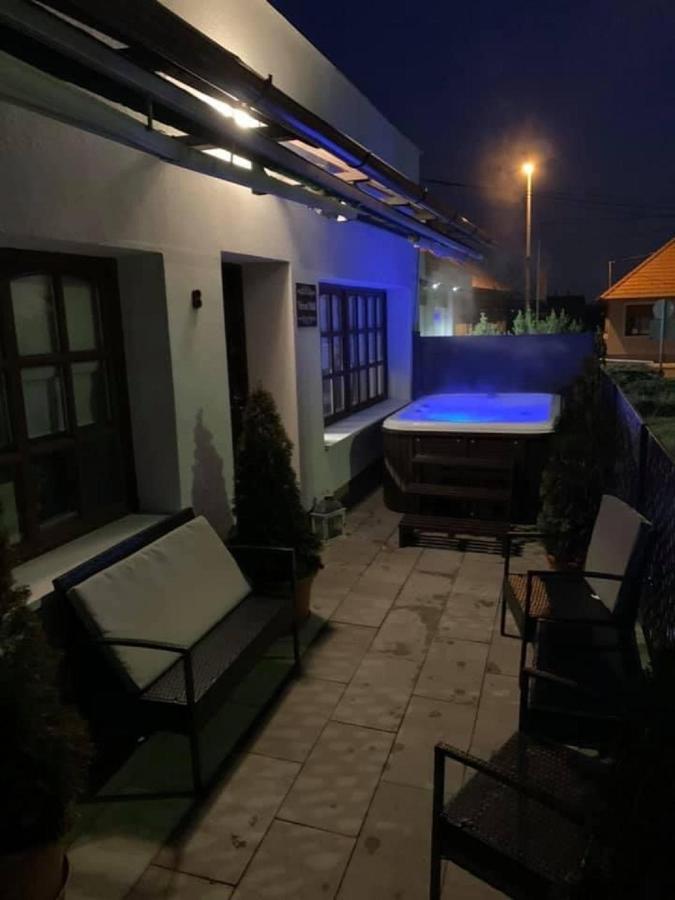 Varosi Idill Veszprém Exterior foto